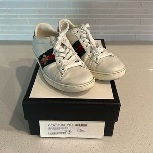 Pre-loved Gucci shoes